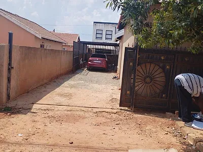 2 Bedroom House To Rent in Pretoria - ucp2.webp