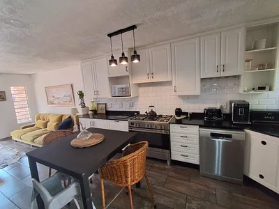 2 Bedroom Townhouse For Sale in Pretoria - ds8s.webp