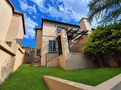 2 Bedroom Townhouse For Sale in Pretoria - ZK31.webp