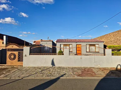 2 Bedroom House For Sale in Pretoria - BmfW.webp