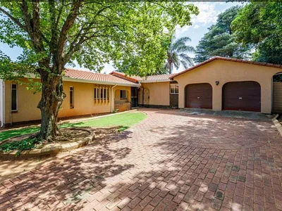 3 Bedroom House For Sale in Kempton Park - INly.webp