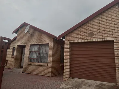 4 Bedroom House For Sale in Midrand - UXLs.webp