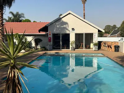2 Bedroom Apartment For Sale in Kempton Park - nxyg.webp