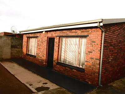 2 Bedroom House For Sale in Tembisa - igw3.webp