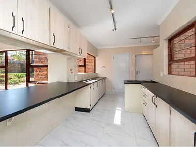 5 Bedroom House For Sale in Midrand - u90l.webp