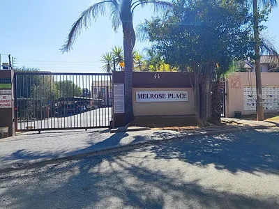 2 Bedroom Apartment For Sale in Kempton Park - j83b.webp