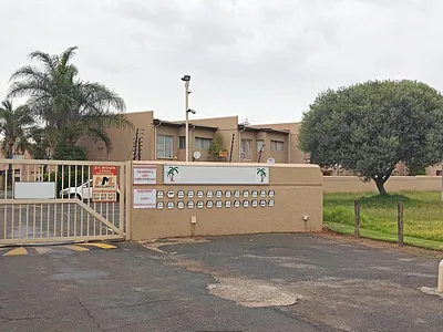 2 Bedroom Townhouse For Sale in Kempton Park - IWoE.webp