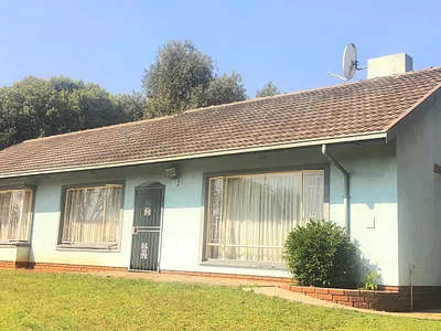 3 Bedroom House For Sale in Kempton Park - img