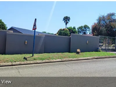 3 Bedroom House For Sale in Kempton Park - img