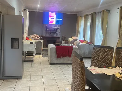 3 Bedroom House For Sale in Kempton Park - PRiR.webp