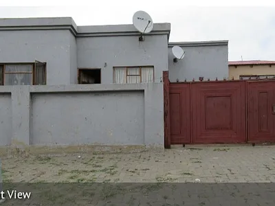 3 Bedroom House For Sale in Tembisa - barr.webp