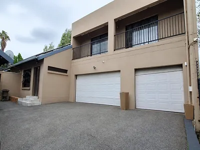 4 Bedroom House For Sale in Kempton Park - img