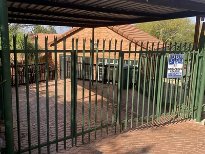 3 Bedroom Townhouse For Sale in Brits - img