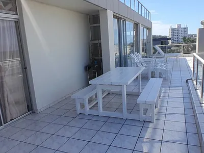 3 Bedroom Townhouse For Sale in Margate - Ai9g.webp