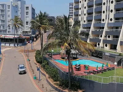 3 Bedroom Apartment For Sale in Margate - hC4W.webp