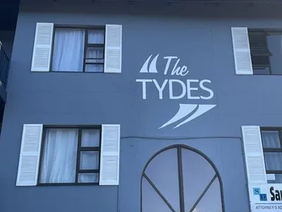 2 Bedroom Apartment For Sale in Margate - Qi4Q.webp