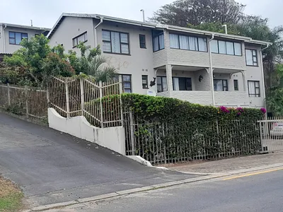 2 Bedroom Apartment For Sale in Margate - img