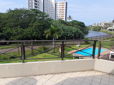 3 Bedroom Apartment For Sale in Margate - img