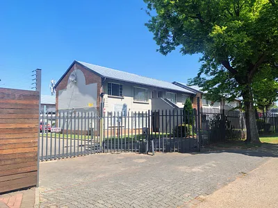 2 Bedroom Apartment For Sale in Boksburg - 13fS.webp