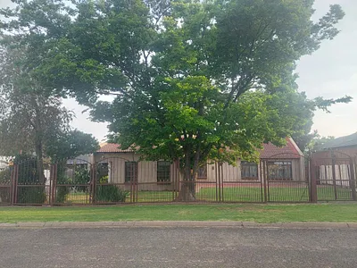 3 Bedroom House To Rent in Boksburg - sHk2.webp