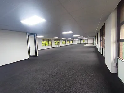 Commercial Property To Rent in Johannesburg - qHw7.webp