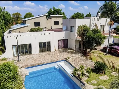 6 Bedroom House For Sale in Alberton - img