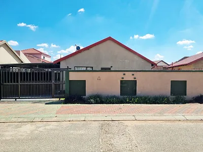 3 Bedroom House For Sale in Boksburg - c3JF.webp