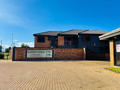 3 Bedroom Apartment For Sale in Benoni - qIj4.webp