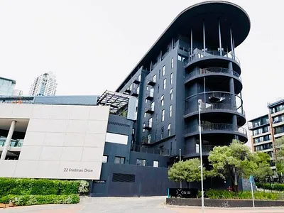 1 Bedroom Apartment For Sale in Sandton - img