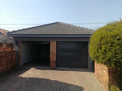 3 Bedroom Apartment To Rent in Alberton - RxgZ.webp