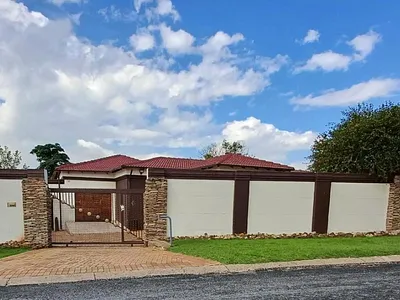 3 Bedroom House For Sale in Alberton - ANyj.webp