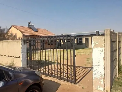 2 Bedroom House For Sale in Boksburg - img
