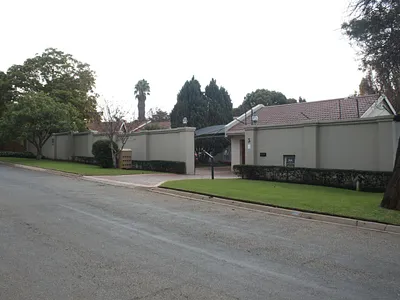 4 Bedroom House For Sale in Bedfordview - img