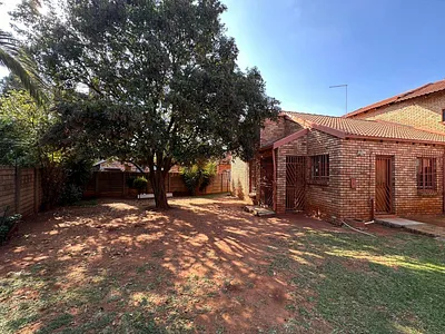 2 Bedroom House To Rent in Kempton Park - jbw7.webp