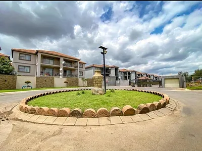 2 Bedroom Townhouse For Sale in Boksburg - img