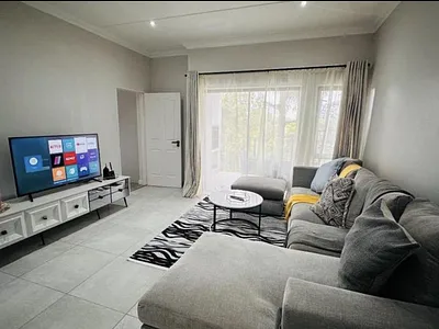 2 Bedroom Apartment To Rent in Sandton - img