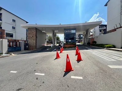 3 Bedroom Apartment For Sale in Johannesburg - img