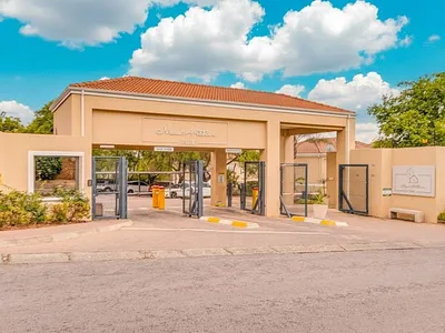 2 Bedroom Apartment For Sale in Randburg - IrVc.webp