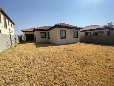 3 Bedroom House For Sale in Brakpan - img