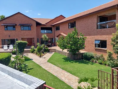 3 Bedroom House To Rent in Midrand - EJc9.webp