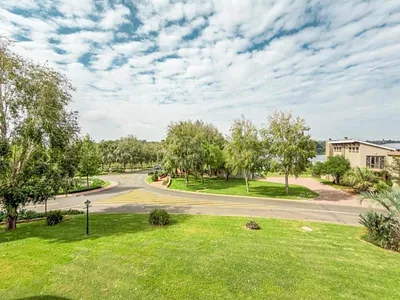 5 Bedroom House To Rent in Ebotse Golf Estate, Benoni - yNvE.webp