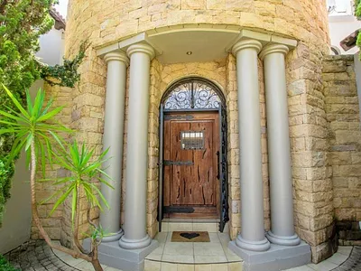 4 Bedroom House To Rent in Sandton - wFC4.webp