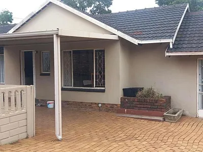 3 Bedroom House To Rent in Johannesburg - img