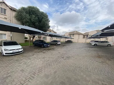 2 Bedroom Apartment For Sale in Klippoortjie, Boksburg - dRIu.webp