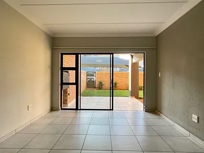 2 Bedroom Apartment To Rent in Boksburg - img