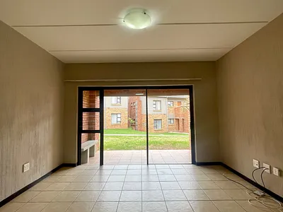 2 Bedroom Apartment To Rent in Roodepoort - Vbrb.webp