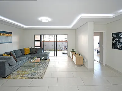 3 Bedroom Apartment To Rent in Bedfordview - 01oT.webp