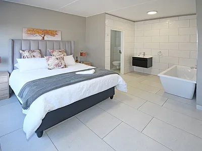 2 Bedroom Apartment To Rent in Bedfordview - img