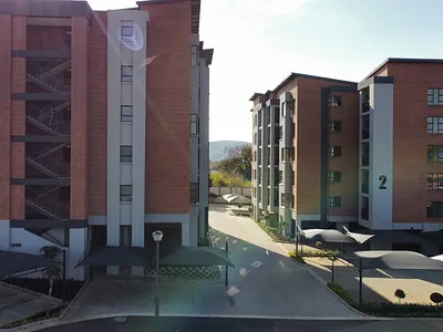 1 Bedroom Apartment To Rent in Bedfordview - rAo4.webp