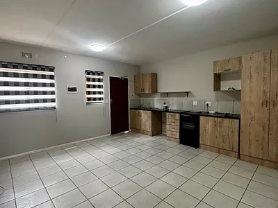 3 Bedroom Apartment To Rent in Brakpan - img